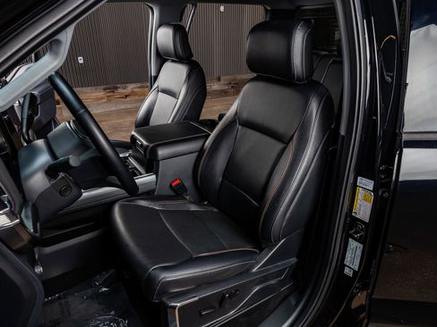 Used 2023 Ford F250 Lariat w/ Sport Appearance Package image 29