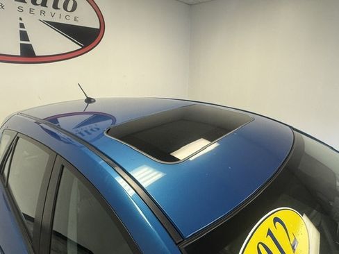 Used 2012 MAZDA MAZDA3 i Grand Touring FWD image 2