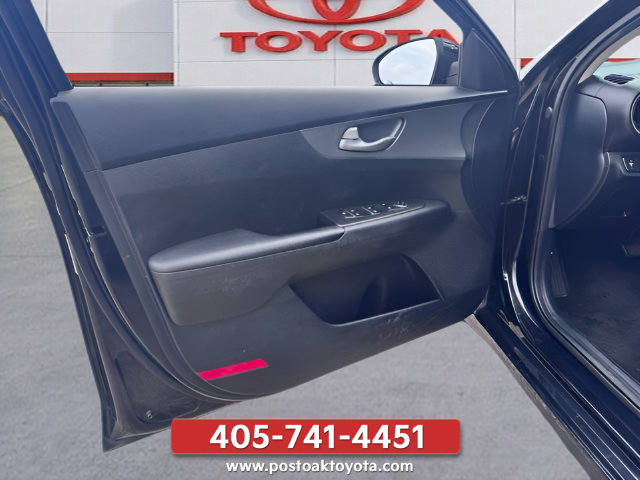 Used 2019 Kia Forte LXS FWD image 25