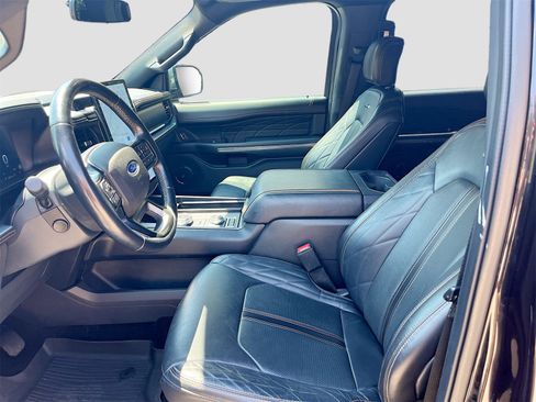 Used 2022 Ford Expedition Max Platinum image 22