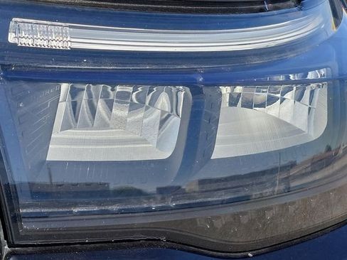 Used 2025 Ford Explorer ST-Line w/ ST-Line Street Pack AWD/4WD image 7
