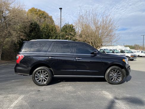 Used 2021 Ford Expedition Limited image 10