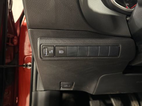 Used 2020 Toyota Corolla SE FWD image 17