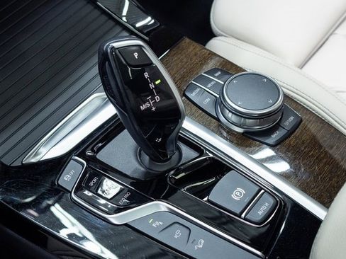 Used 2020 BMW X3 xDrive30i w/ Premium Package image 16