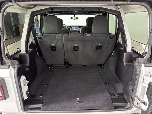 Used 2020 Jeep Wrangler Unlimited Sport S image 21