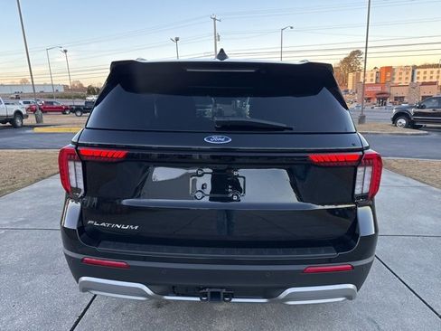 Used 2025 Ford Explorer Platinum image 6