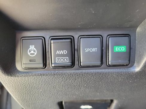 Used 2019 Nissan Rogue SV AWD/4WD image 20