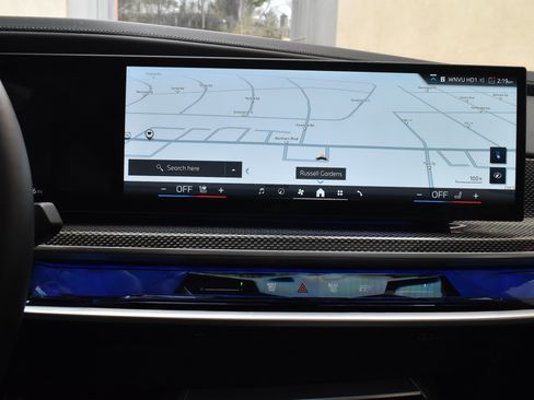Used 2023 BMW i7 xDrive60 AWD/4WD image 38