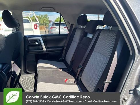 Used 2017 Toyota 4Runner SR5 AWD/4WD image 16