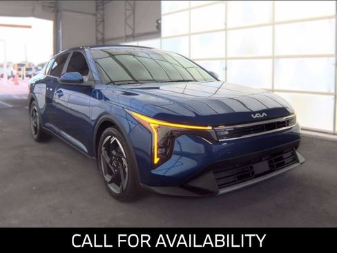 Used 2025 Kia K4 EX FWD image 4