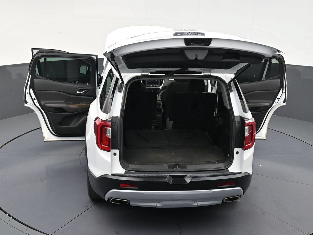 Used 2023 GMC Acadia SLE FWD image 32