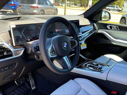 New 2026 BMW X5 xDrive40i w/ M Sport Package image 5
