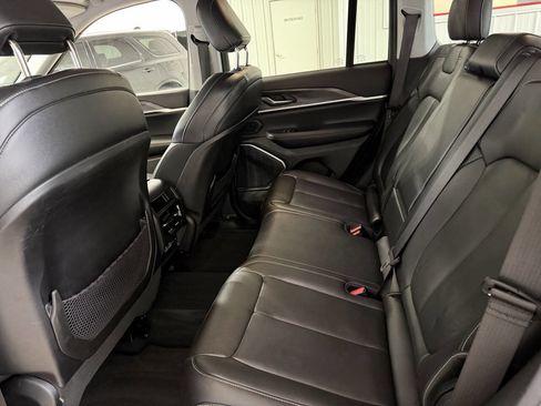 Used 2022 Jeep Grand Cherokee Limited 4xe image 27