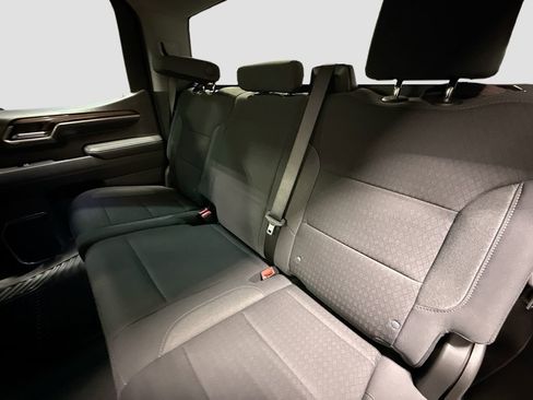 Used 2024 Chevrolet Silverado 1500 LT image 24