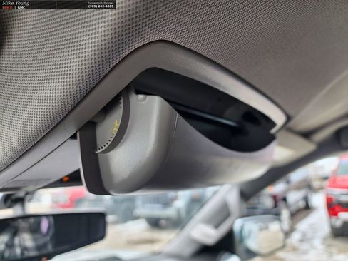 Used 2015 GMC Sierra 1500 SLE w/ SLE Value Package image 46