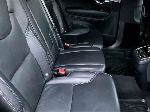 Used 2022 Volvo XC90 T6 Inscription w/ Climate Package image 19