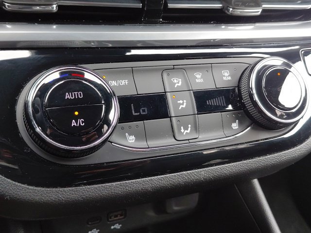 Used 2024 Buick Envista Sport Touring w/ Convenience I Package FWD image 25