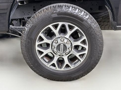 Used 2022 Ford F250 Lariat w/ Lariat Ultimate Package AWD/4WD image 33