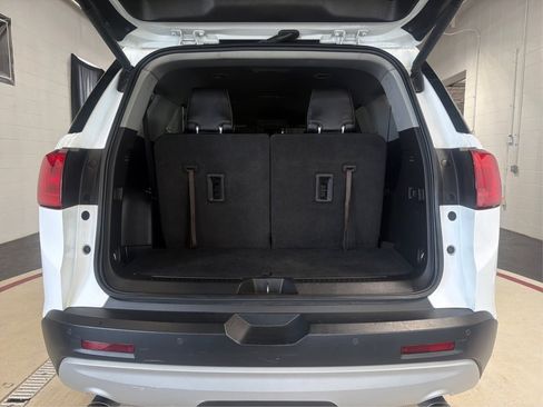 Used 2019 GMC Acadia SLT AWD/4WD image 12