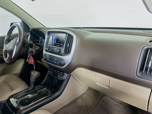 Used 2018 GMC Canyon SLT w/ Driver Alert Package image 28