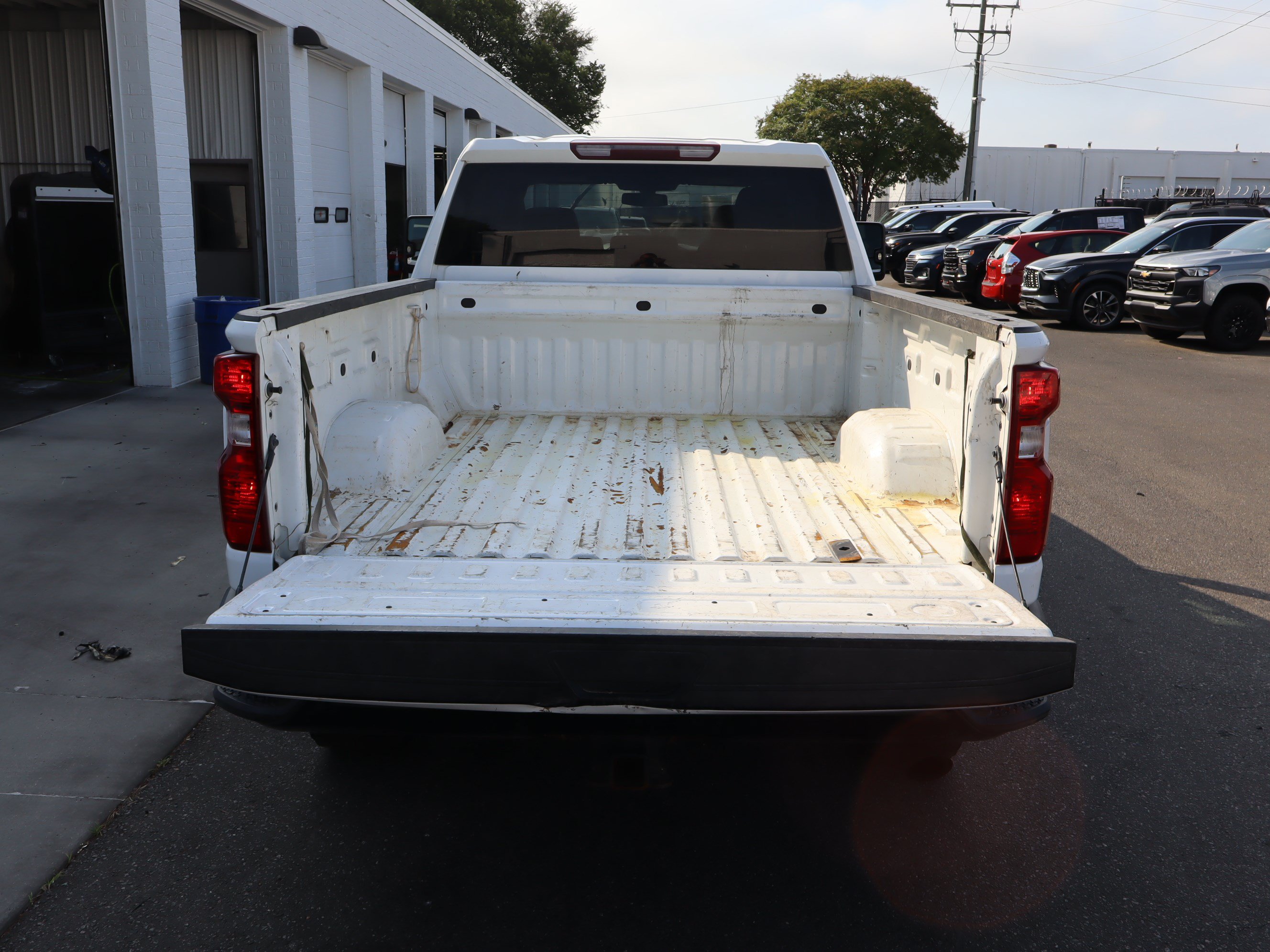 Used 2022 Chevrolet Silverado 2500 Custom w/ Custom Value Package AWD/4WD image 13