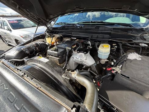 Used 2014 RAM 2500 Tradesman w/ Chrome Appearance Group image 15