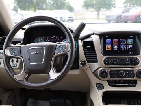 Used 2017 GMC Yukon Denali w/ Open Road Package AWD/4WD image 25