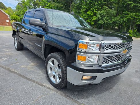Used 2015 Chevrolet Silverado 1500 LT w/ LT Convenience Package RWD image 3