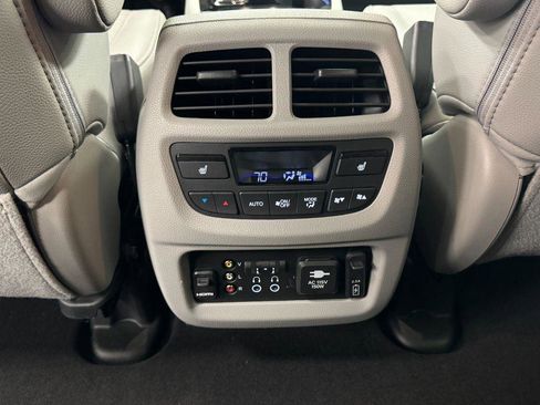 Used 2018 Honda Pilot Elite image 22