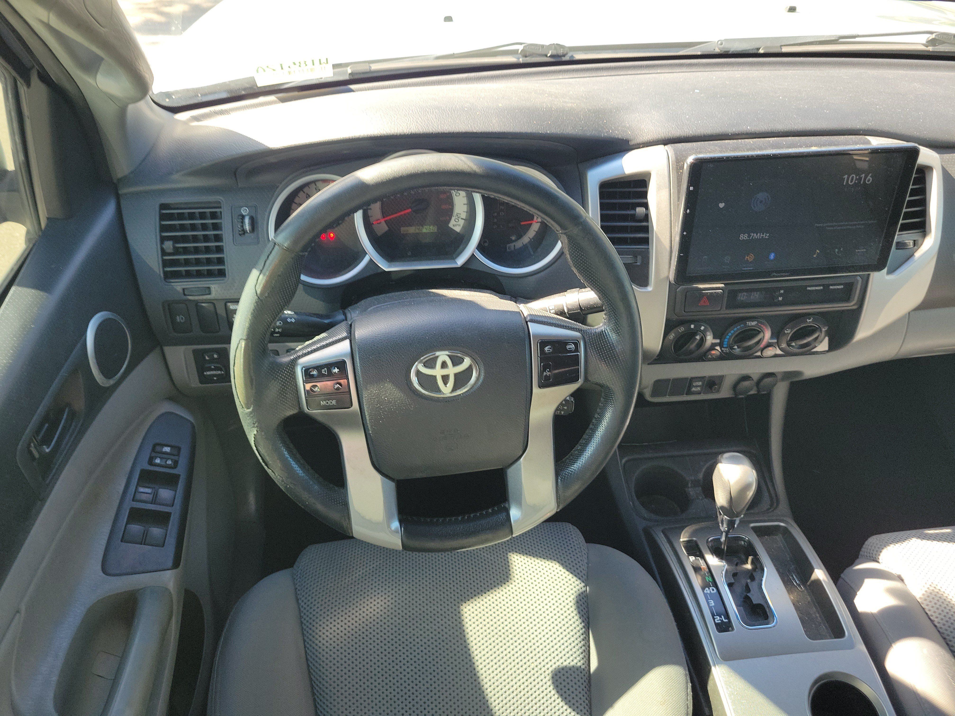 Used 2012 Toyota Tacoma PreRunner w/ TRD Sport Pkg RWD image 17