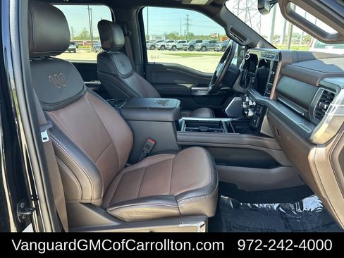 Used 2024 Ford F250 King Ranch w/ Chrome Package image 32