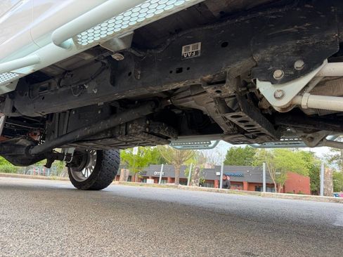 Used 2022 Ford F250 Lariat w/ Lariat Ultimate Package image 32