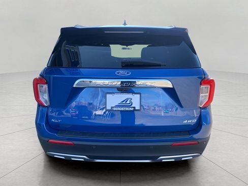 Used 2023 Ford Explorer XLT w/ Equipment Group 202A image 6