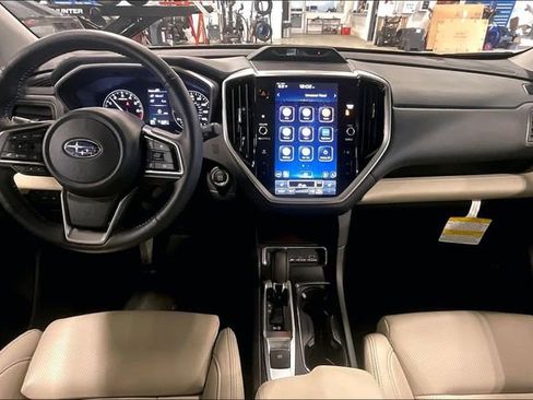 Used 2025 Subaru Ascent Limited AWD/4WD image 15