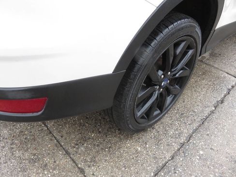 Used 2017 Ford Escape SE w/ Equipment Group 201A image 35