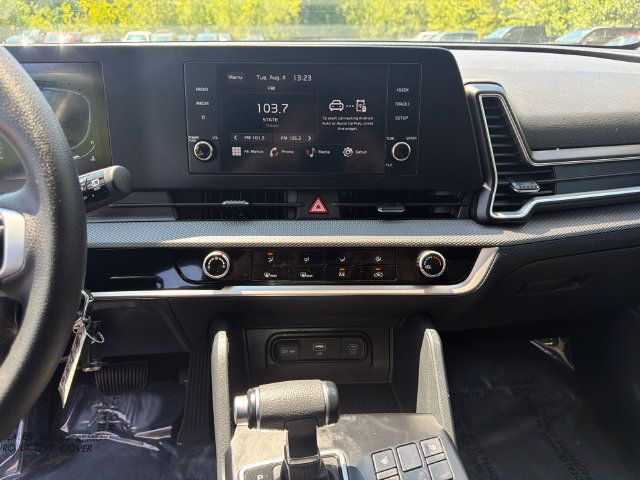 Used 2025 Kia Sportage LX AWD/4WD image 28