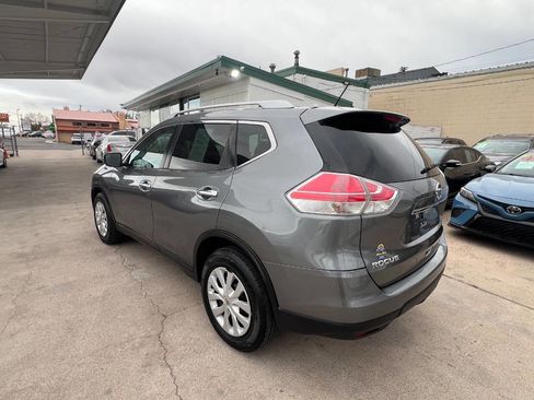 Used 2016 Nissan Rogue S w/ Appearance Package AWD/4WD image 5