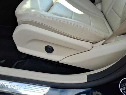Used 2019 Mercedes-Benz GLC 300 image 11
