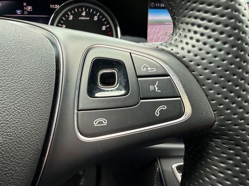Used 2018 Mercedes-Benz E 300 image 39