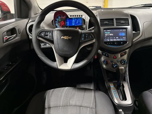Used 2015 Chevrolet Sonic LT FWD image 11