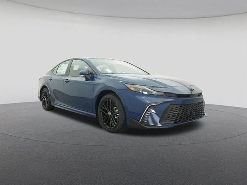 New 2026 Toyota Camry SE image 29