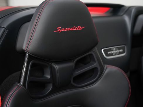 Used 2019 Porsche 911 Speedster RWD image 30
