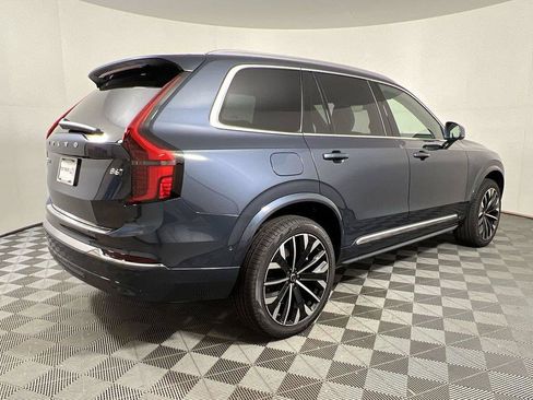 Used 2026 Volvo XC90 B6 Plus w/ Protection Package Premier AWD/4WD image 8