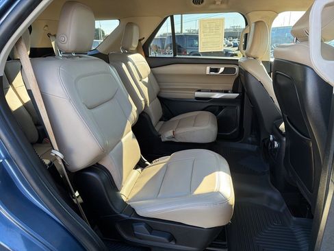Used 2020 Ford Explorer XLT w/ Equipment Group 202A image 21