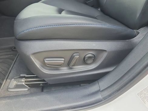 Used 2021 Toyota Prius Limited FWD image 15