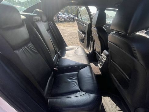 Used 2011 Chrysler 300 Limited RWD image 23