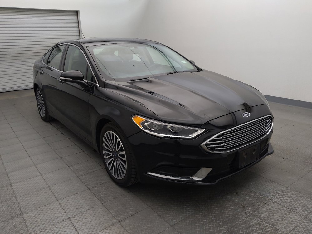 Used 2018 Ford Fusion SE w/ Fusion SE Technology Package FWD image 13