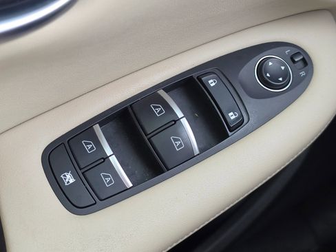 Used 2020 INFINITI QX50 Luxe w/ Navigation Package image 14