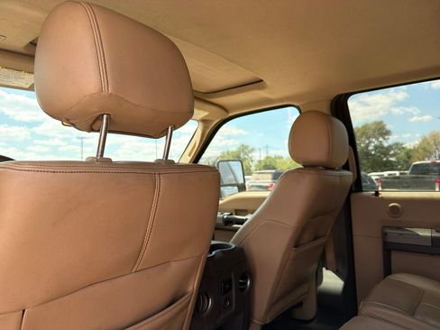 Used 2014 Ford F250 Lariat w/ Lariat Ultimate Package AWD/4WD image 13