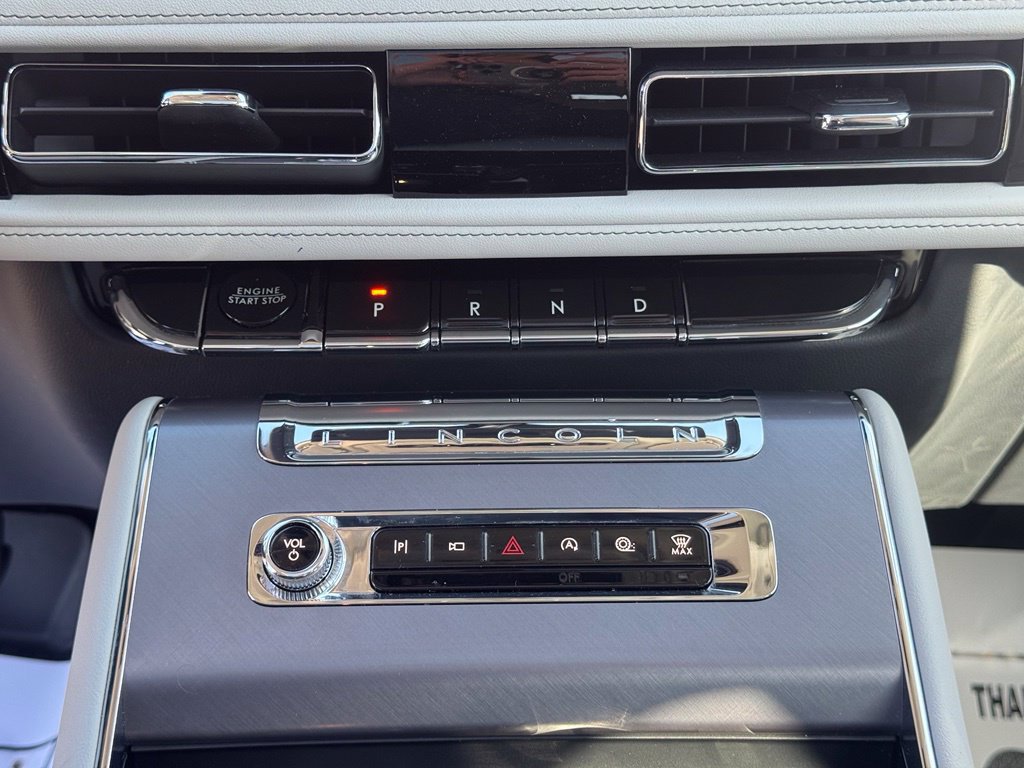 Used 2026 Lincoln Aviator AWD image 20